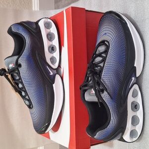 Nike Air Max DN Sneakers